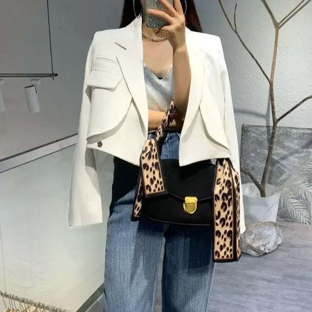 Blazer Feminino Para o Inverno - Lily - Bege - Loja de Roupa Feminina - Eleganza Style