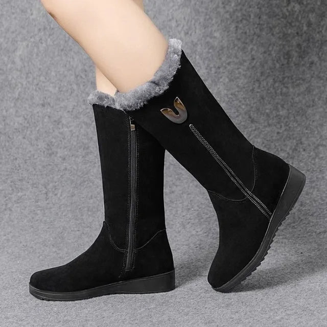 Bota Feminina de Inverno em Camurça Preto - Bota Alaska - Loja de Roupa Feminina - Eleganza Style