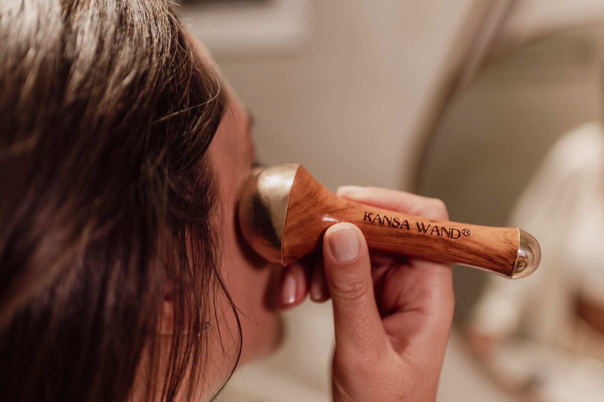 Massageador Facial Kansa Wand® Lifting