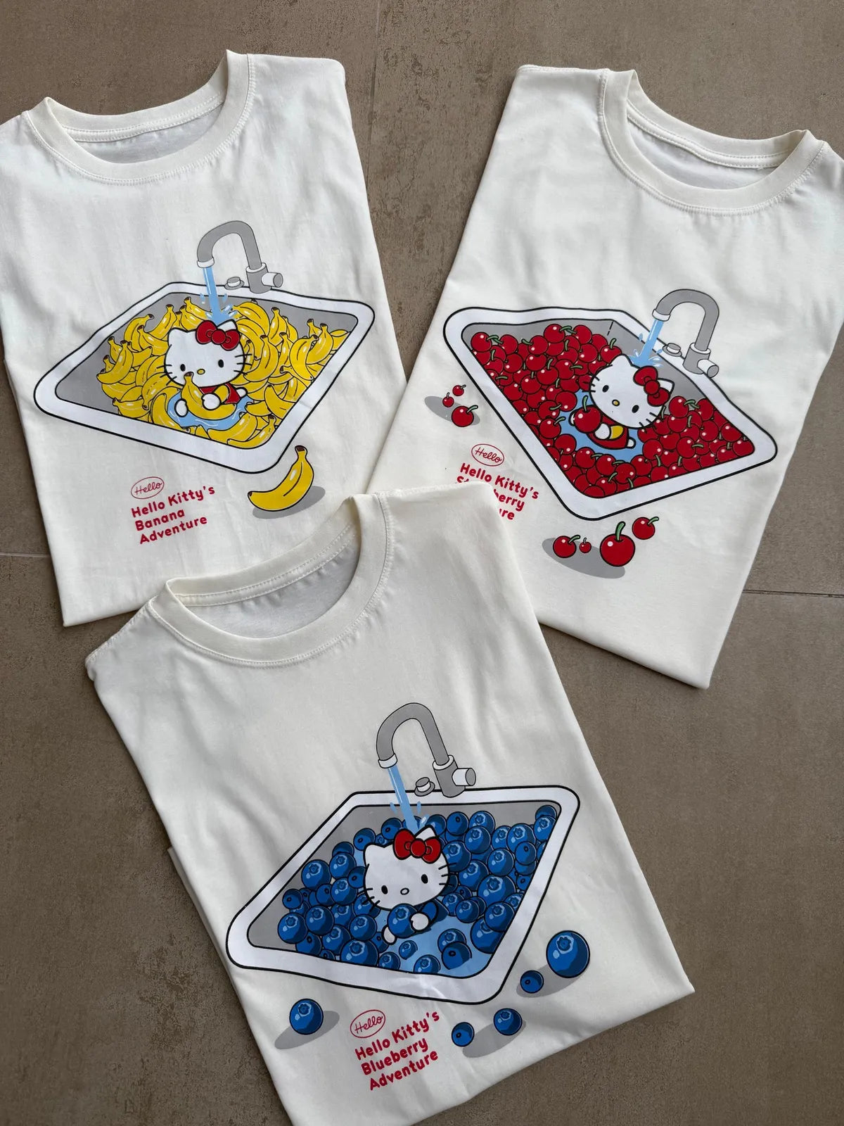 T-Shirt Camisa Oversize Basica Estampada - Hello Kitty Fruits - Loja de Roupa Feminina - Eleganza Style