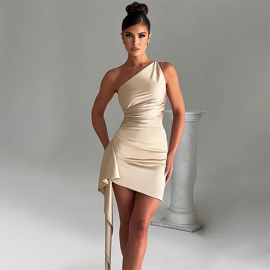 Vestido Curto Cetim Regulável Com Cauda - Barbara - Loja de Roupa Feminina - Eleganza Style