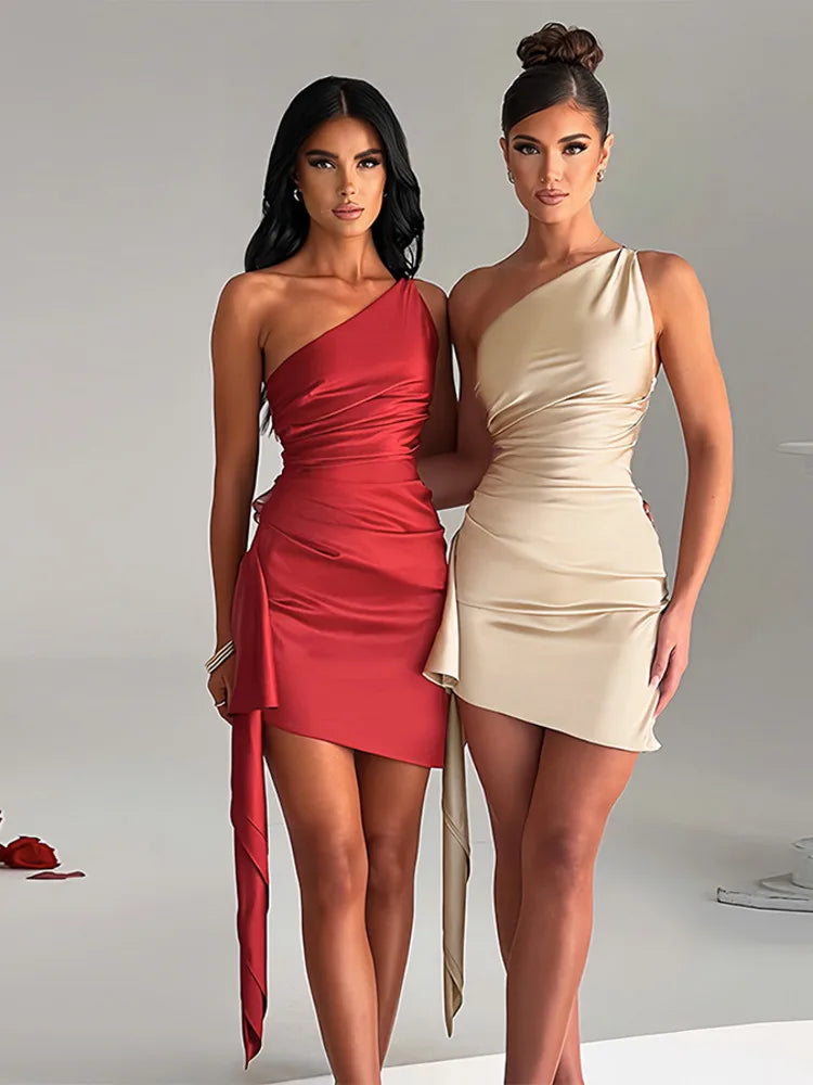 Vestido Curto Cetim Regulável Com Cauda - Barbara - Loja de Roupa Feminina - Eleganza Style