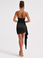 Vestido Curto Cetim Regulável Com Cauda - Barbara - Loja de Roupa Feminina - Eleganza Style